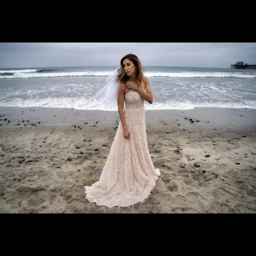 Bridal  gown - Picture 9 of 9